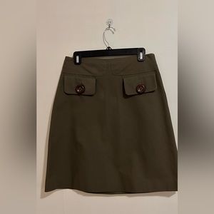 Aka New York olive skirt
Size L
Out-seam 20” inch by